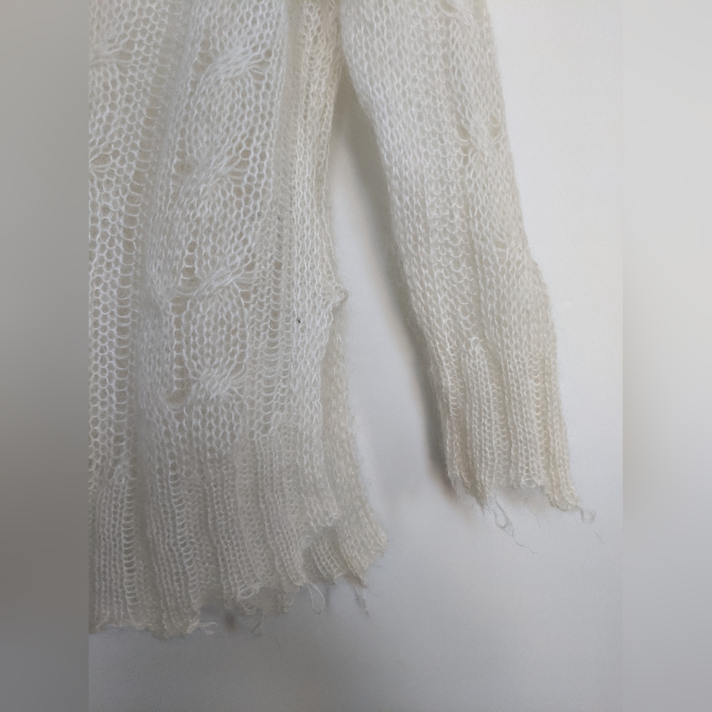 Anthropology Cream Women's Sweater - Picture 4 of 13